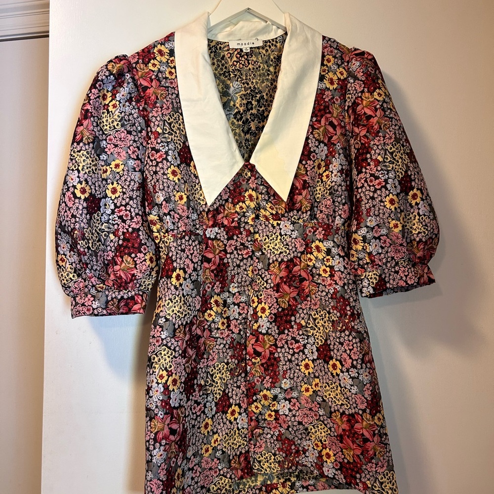 Moodie Red and Blue Graphic 3/4 Sleeve Blouse with Sailor Collar